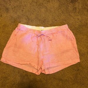 Vineyard Vines shorts
